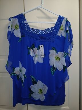 Kohl's Royal Blue Floral Cold-Shoulder Blouse